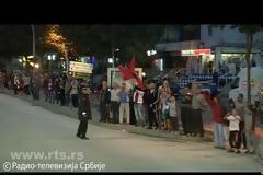 ΕΠΙΘΕΣΗ ΜΕ ΠΕΤΡΕΣ ΣΤΟΝ ΠΟΥΛΜΑΝ ΤΗΣ ΣΕΡΒΙΑΣ! *ΒΙΝΤΕΟ*