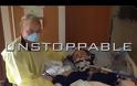 Μοιάζουν σαν ένα συνηθισμένο ζευγάρι, όταν η κάμερα όμως εστιάζει προς τα κάτω… [video]