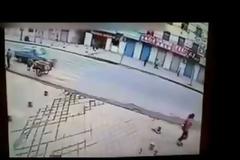 Την κατάπιε η γη [Βίντεο]