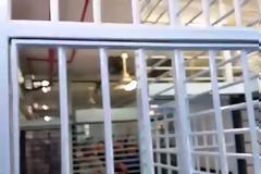 Αποθέωσαν τον Αλέξη Τσίπρα οι κρατούμενοι στις φυλακές Διαβατών [video]