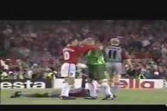 ΣΕ ΕΝΑ ΠΟΛΥ ΚΛΕΙΣΤΟ... ΚΛΑΜΠ ΠΑΙΚΤΩΝ ΣΤΟ CHAMPIONS LEAGUE Ο ΠΑΡΝΤΟ! (VIDEOS & PHOTOS)