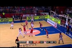 ΤΑ HIGHLIGHTS ΤΟΥ ΤΣΕΝΤΕΒΙΤΑ - ΟΛΥΜΠΙΑΚΟΣ (70-83) ΜΕ ΤΗΝ... ΕΡΥΘΡΟΛΕΥΚΗ ΜΑΤΙΑ *ΒΙΝΤΕΟ*