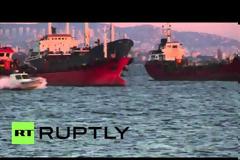 Οι Τούρκοι δεν αφήνουν τα Ρωσικά πλοία να περάσουν το Βόσπορο... [video]