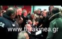 Άγριο γιούχο στον Σγουρίδη από αγρότες στις Φέρες - Παραλίγο να φάει ξύλο [video]
