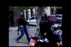 ΠΑΝΙΚΟΣ στο Τελ Αβιβ: Ενοπλος γάζωσε θαμώνες σε παμπ με 2 νεκρούς και 8 τραυματίες - Συγκλονιστικό βίντεο την ώρα της επίθεσης