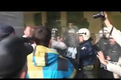 ΕΠΕΙΣΟΔΙΑ ΣΤΗΝ ΚΟΜΟΤΙΝΗ ΜΕΤΑΞΥ ΑΓΡΟΤΩΝ ΚΑΙ ΜΑΤ VD