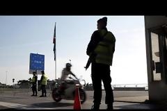 ΝΕΕΣ ΑΠΕΙΛΕΣ ΓΙΑ ΕΞΟΔΟ ΤΗΣ ΕΛΛΑΔΟΣ ΑΠΟ ΤΗ ΣΕΝΓΚΕΝ