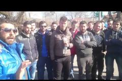 Ούτε βήμα πίσω δεν κάνουν οι αγρότες στην Άρτα - Για τέταρτη συνεχόμενη μέρα κλείνουν την Γέφυρα [photo+video]