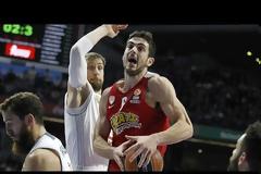 Η ΤΑΠΑ ΤΗΣ ΒΡΑΔΙΑΣ ΑΠΟ ΤΟΝ ΠΑΠΑΠΕΤΡΟΥ ΣΤΟΝ ΤΕΪΛΟΡ! *ΒΙΝΤΕΟ*