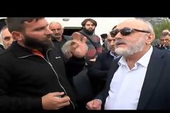 Μπλόκο στον… υπουργό από τους αγρότες – Θερμή υποδοχή στον κ. Κουρουμπλή [photo+video]