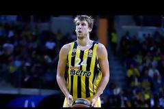 ΑΥΤΟΣ ΕΙΝΑΙ Ο... MVP ΙΑΝΟΥΑΡΙΟΥ ΣΤΗΝ ΕΥΡΩΛΙΓΚΑ! *ΒΙΝΤΕΟ*