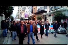 Πάτρα: Σε εξέλιξη οι πορείες στο κέντρο της πόλης - Χιλιάδες οι συμμετοχές από όλους τους επαγγελματικούς κλάδους