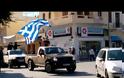 Ετοιμάζονται για την Αθήνα οι αγρότες - Στην Κρήτη πέταξαν αυγά στα γραφεία του ΣΥΡΙΖΑ και έκαναν πορεία με… γουρούνια