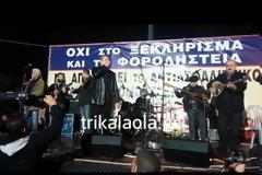 Ο Γιώργος Μαργαρίτης στο πλάι των αγροτών - Πεθαίνω για σένα και ας είσαι απάτη τραγούδησε μπροστά από την Βουλή [video]