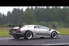 Σε δημοπρασία η τελευταία πραγματική Lamborghini [video]