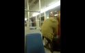 Το βίντεο που κάνει το γύρο του διαδικτύου: Φύλακας διώχνει Αφρικανό από τον ΗΣΑΠ... [video]
