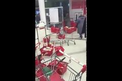 Συναγερμός στη Μόσχα από απειλές για βόμβες σε μεγάλα εμπορικά