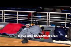 Προσφυγική ροή χωρίς τέλος και στην Κοζάνη – Ιατρείο και πολλά είδη πρώτης ανάγκης από εθελοντές και πολίτες