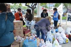 Λαμία: Συγκινητική η ανταπόκριση του κόσμου στο κάλεσμα για βοήθεια στους πρόσφυγες [video]