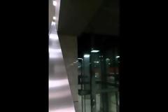 Δείτε το βίντεο Κενό ασφαλείας στο ΜΕΤΡΟ ΚΕΡΑΜΕΙΚΟΥ... Μεγάλη προσοχή - Μπορεί κάποιος να αποκεφαλιστεί