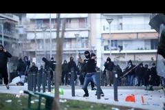 ΠΡΙΝ ΤΟΝ ΑΓΩΝΑ ΤΗΣ ΤΟΥΜΠΑΣ ΤΑ ΕΠΕΙΣΟΔΙΑ... ΠΟΙΟΣ ΤΑ ΠΡΟΚΑΛΕΣΕ; *ΒΙΝΤΕΟ*