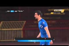 ΣΚΟΡΑΡΕ Ο ΚΑΤΑΪ... «ΚΑΗΚΕ» ΤΟ ΓΗΠΕΔΟ! (VIDEO & PHOTOS)