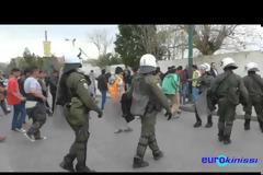 ΑΝΕΚΟΠΗ Η ΠΟΡΕΙΑ ΜΕΤΑΝΑΣΤΩΝ ΠΡΟΣ ΤΗΝ ΠΛΑΤΕΙΑ ΒΙΚΤΩΡΙΑΣ