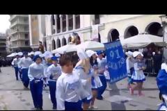 Πατρινό Καρναβάλι 2016: Ο Τσίπρας, ο Κυριάκος, ο Πλουτοκράτης, η όμορφη Βασίλισσα και οι χιλιάδες καρναβαλιστές [video]
