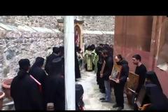 ΚΥΡΙΑΚΗ ΤΗΣ ΟΡΘΟΔΟΞΙΑΣ (Α΄ΝΗΣΤΕΙΩΝ) Kράτα την πίστι! (Βίντεο από την Ι.Μ. Δοχειαρίου Αγίου Όρους)
