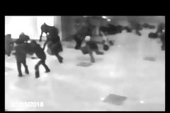 Συγκλονιστικό βίντεο: Η στιγμή των εκρήξεων στο αεροδρόμιο των Βρυξελλών... [video]