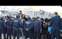 «ΘΕΡΜΗ» ΥΠΟΔΟΧΗ ΣΤΟΝ ΤΟΣΚΑ ΑΠΟ ΠΡΟΣΦΥΓΕΣ ΚΑΙ ΜΕΤΑΝΑΣΤΕΣ ΣΤΗ ΧΙΟ VD