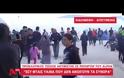 Τσέχος ακτιβιστής σε δημοσιογράφο: Εσύ φταις ύαινα που δεν ανοίγουν τα σύνορα
