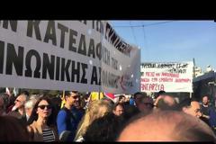ΕΥΚΛ. ΤΣΑΚΑΛΩΤΟΣ: ΔΕΝ ΣΥΖΗΤΗΘΗΚΕ ΤΟ ΘΕΜΑ ΤΗΣ ΔΙΑΡΡΟΗΣ ΣΤΗ ΣΥΝΑΝΤΗΣΗ ΜΕ ΤΟΥΣ ΘΕΣΜΟΥΣ VD