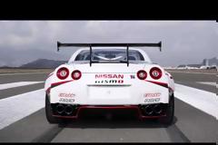 Απίστευτο! Drift με 305 km/h με Nissan GT-R NISMO! [video]