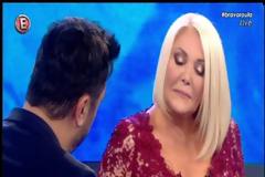 Συγκλονιστικό: Τι έκανε τη Ρούλα Κορομηλά να λυγίσει on air; [video]