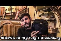 What's in my Bag?: Ένα βίντεο για τις γυναίκες με πολύ γέλιο... [video]