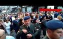 Πλήθος πιστών υποδέχθηκαν τα Ιερά Λείψανα του Πολιούχου Αγίου Βησσαρίωνα στα Τρίκαλα [video]