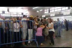 Θεσσαλονίκη: Λιποθυμίες και ένταση σε διανομή τροφίμων - Εξευτέλισαν άτομα με αναπηρία