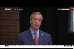 ΠΑΡΑΙΤΕΙΤΑΙ ΑΠΟ ΗΓΕΤΗΣ ΤΟΥ UKIP Ο ΦΑΡΑΤΖ