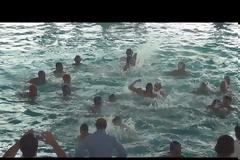ΤΟ ΑΠΙΣΤΕΥΤΟ  ΞΥΛΟ ΜΕΣΑ ΣΤΗΝ ΠΙΣΙΝΑ ΚΑΙ Η  ΔΙΑΚΟΠΗ ΣΤΟ ΕΛΛΑΔΑ-ΚΡΟΑΤΙΑ! *ΒΙΝΤΕΟ*