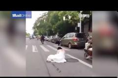 Απίστευτο βίντεο! Γαμπρός αδειάζει... τη νύφη!