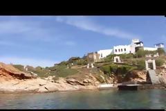 Ιος - Το νησί με τις 365 εκκλησίες και τα 365 μπαρ - Κάποτε όλοι οι κάτοικοι του νησιού είχαν... [photos+video]