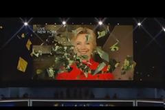 ΑΠΙΣΤΕΥΤΟ! Μόλις η Hilary πήρε το χρίσμα... έσπασε η οροφή! [video]