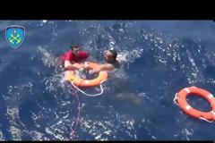 Καρέ-καρέ η διάσωση των μεταναστών στη Λέσβο!