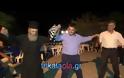 Τρικαλινός παπάς χορεύει τα τραγούδια που έγραψε ο ίδιος… [video]