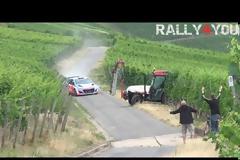 Σε έναν αγώνα Rally παραλίγο να γίνει κάτι που δεν θα περίμενε κανείς, όταν ξαφνικά…