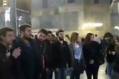 ΜΠΡΑΒΟ ΡΕ ΜΑΓΚΕΣ! Ελληνόπουλα απαγγέλουν τον εθνικό μας Ύμνο μέσα στην Αγιά Σοφιιά [video]
