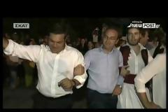 Θείος του Τσίπρα που είναι παπάς: Ας μου έκοψε τη σύνταξη, τον αγαπώ... [video]