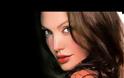 H είδηση του … θανάτου της Angelina Jolie!