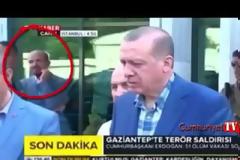 Ο Ερντογάν μιλά για τους 54 νεκρούς στο Γκαζιαντέπ και ο γιος του γελάει! [video]
